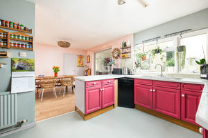 Photo 28- click for photo gallery